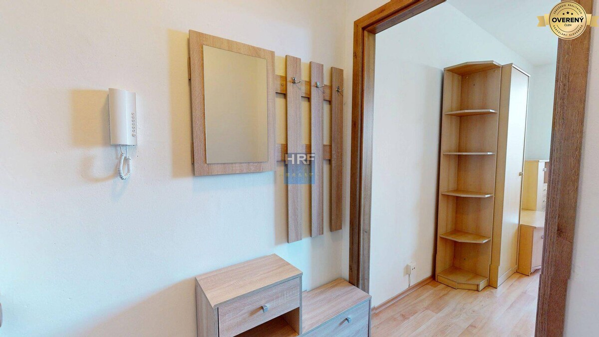 Na prenájom zariadená garsónka s balkónom v Holíči — foto 11