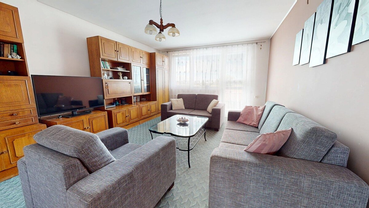 Na predaj priestranný rodinný dom s garážou v obci Brodské — foto 2