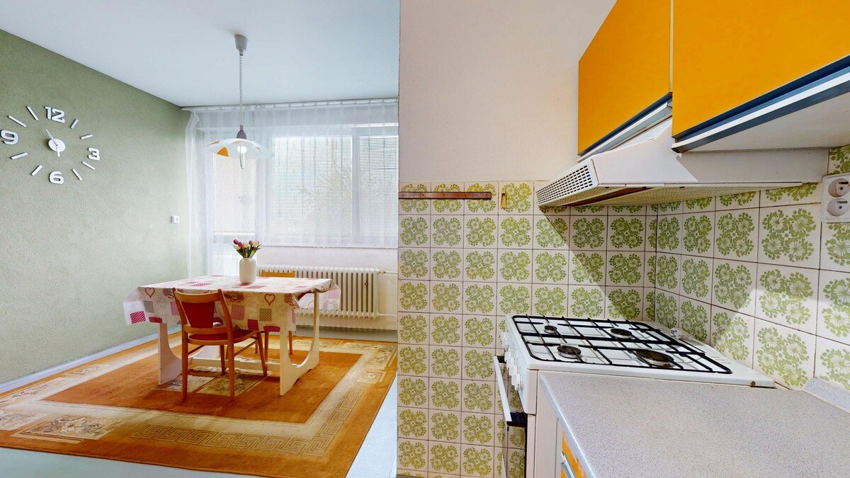 Na predaj priestranný rodinný dom s garážou v obci Brodské — foto 8