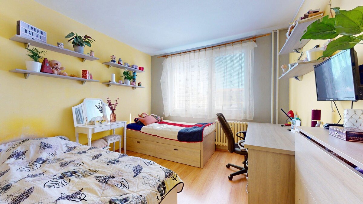 Na predaj veľký, klimatizovaný 3izbový byt s komorou v Holíči — foto 6