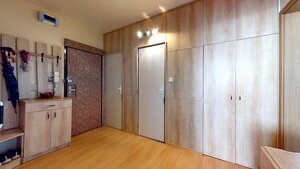Na predaj veľký, klimatizovaný 3izbový byt s komorou v Holíči — foto 10