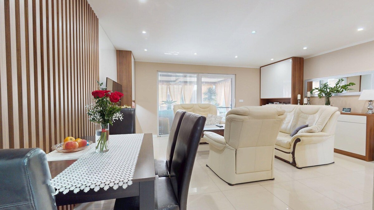 Moderný 4-izbový „EKO-KERAMICKÝ“ bungalov s bazénom v Holíči — foto 9