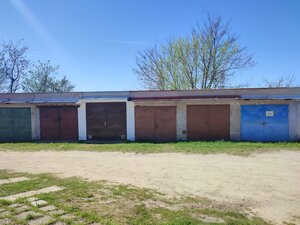 Na predaj garáž s montážnou jamou v Holíči — foto 3