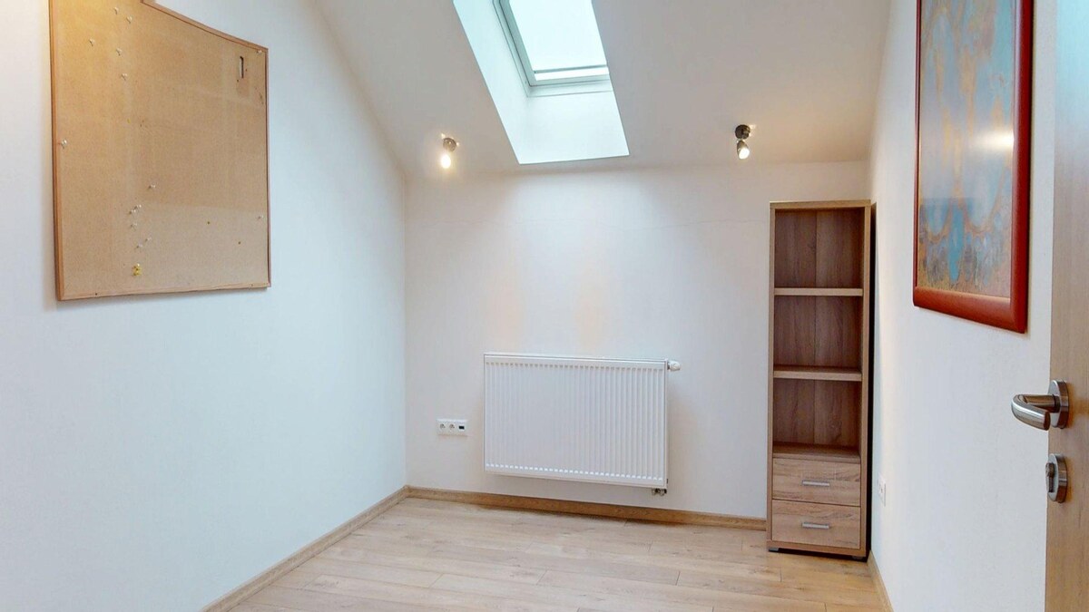 Na prenájom zariadené kancelárie v centre mesta Holíč — foto 9