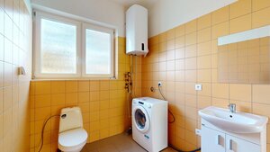 Na predaj podnikateľský priestor neďaleko centra  mesta Holíč — foto 9