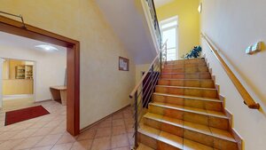 Na predaj administratívna budova v centre mesta Holíč. — foto 11