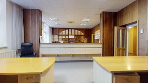 Na predaj administratívna budova v centre mesta Holíč. — foto 13