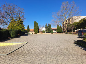 Na predaj administratívna budova v centre mesta Holíč. — foto 32