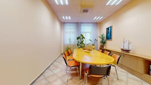 Na predaj administratívna budova v centre mesta Holíč. — foto 7