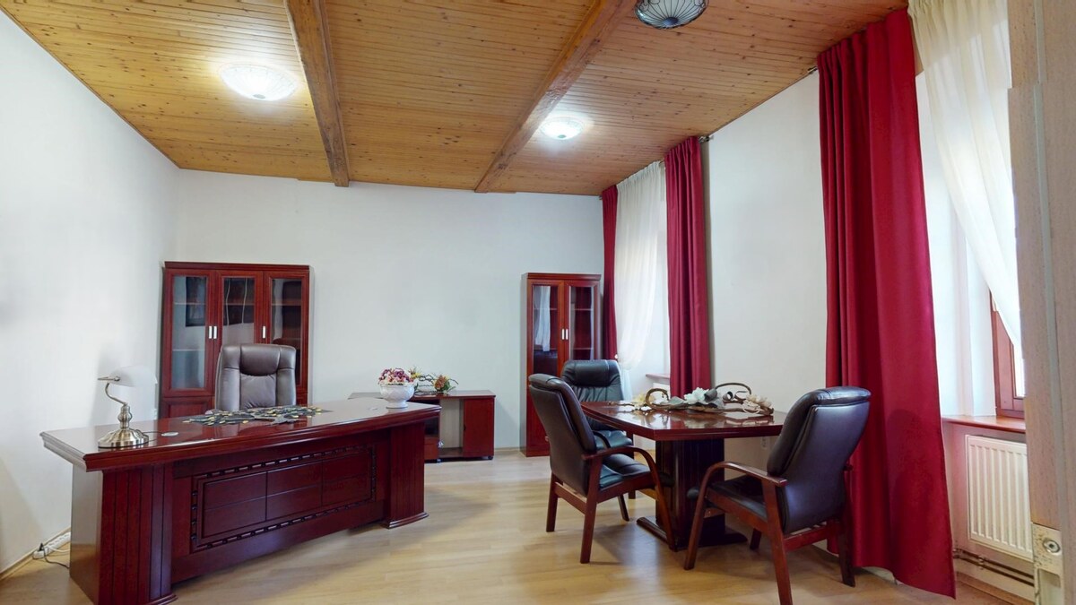 Na prenájom administratívne priestory v centre mesta Holíč — foto 10