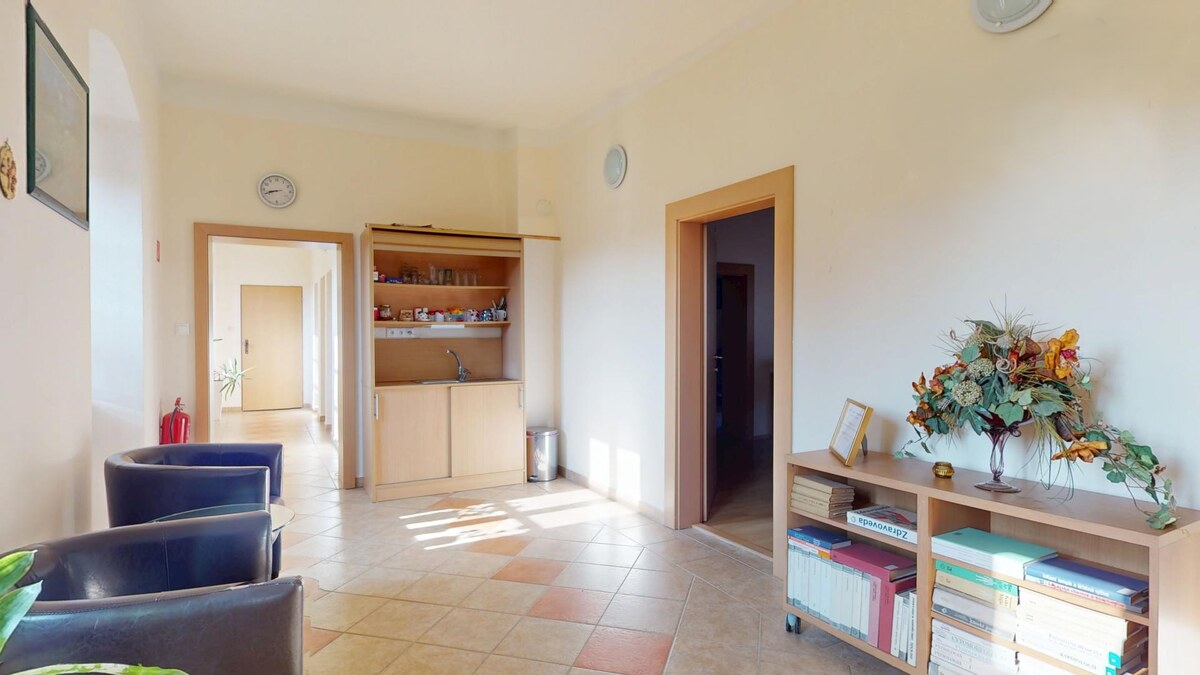 Na prenájom administratívne priestory v centre mesta Holíč — foto 6