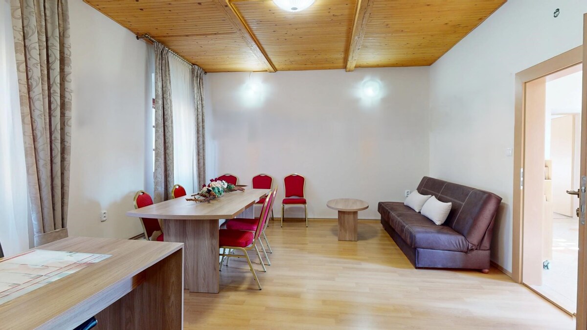 Na prenájom administratívne priestory v centre mesta Holíč — foto 9