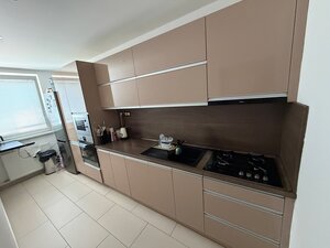 ZNÍŽENÁ CENA! Prerobený 3 izbový byt s loggiou v meste Komárno — foto 4