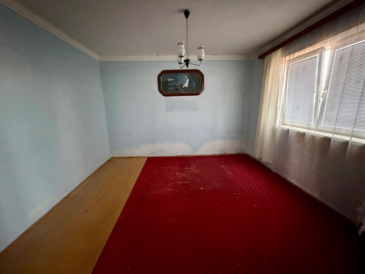 3 izbový rodinný dom v obci Bešeňov — foto 11