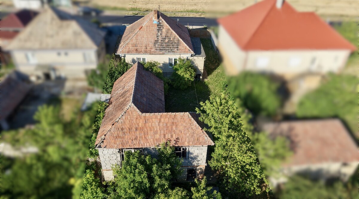 3 izbový rodinný dom v obci Bešeňov — foto 13
