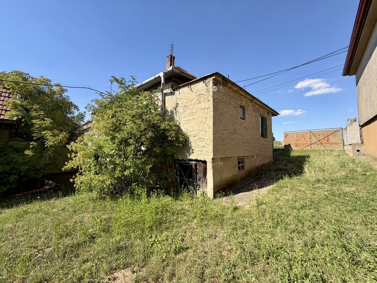 3 izbový rodinný dom v obci Bešeňov — foto 2