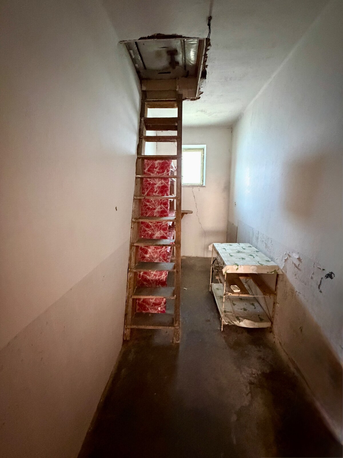 3 izbový rodinný dom v obci Bešeňov — foto 7