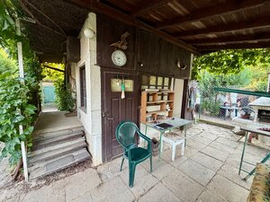 Murovaná chata v meste Nové Zámky — foto 7