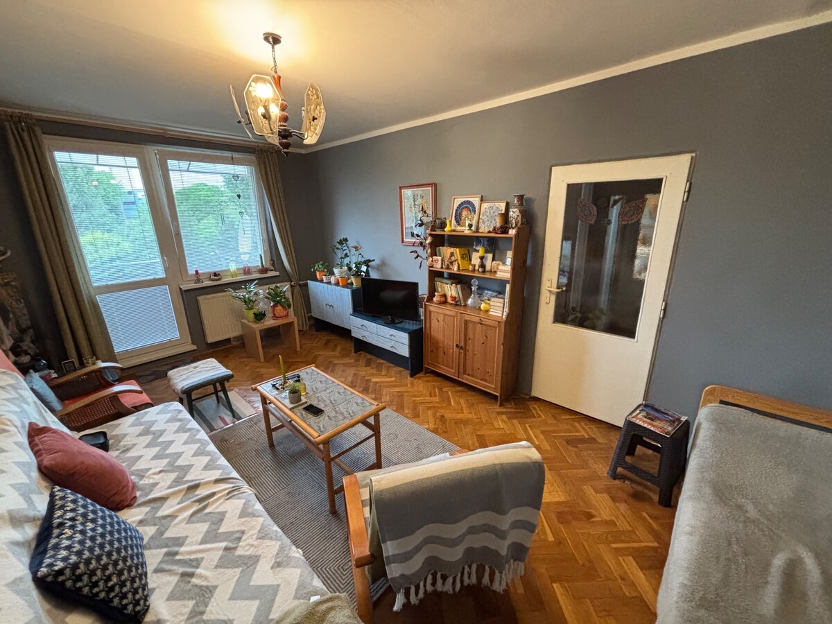 1 izbový byt s balkónom neďaleko centra v Nových Zámkoch — foto 2