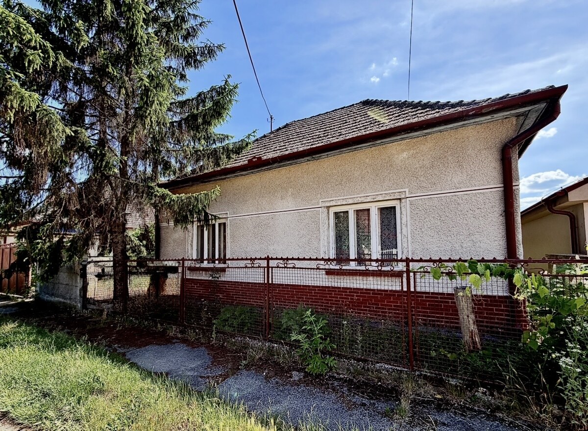 5 izbový rodinný dom s veľkým pozemkom v obci Tvrdošovce — foto 4