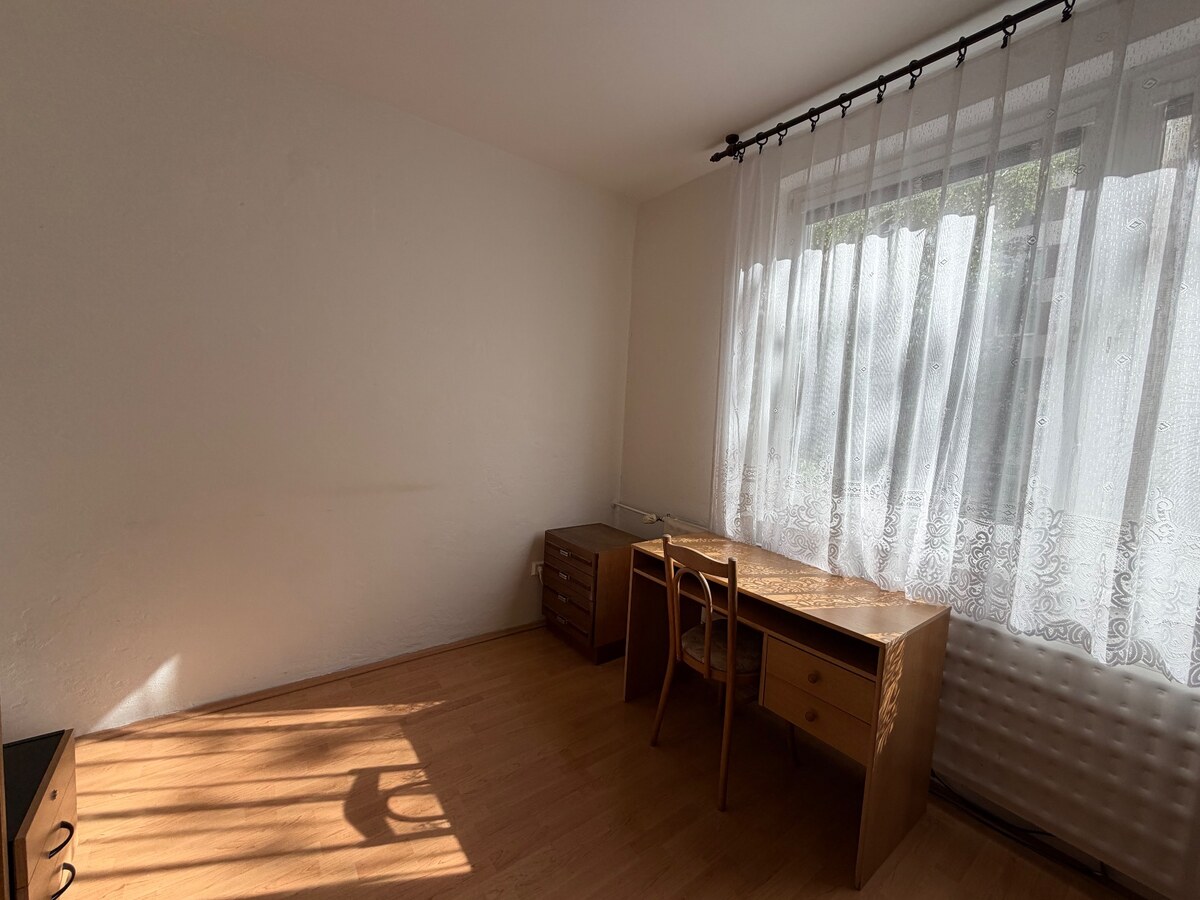 3 izbový byt s balkónom v meste Levice — foto 10