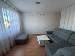 3 izbový byt s balkónom v meste Levice — foto 3