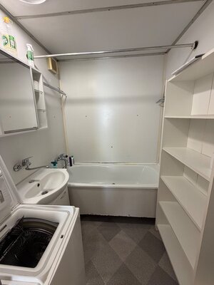 3 izbový byt s balkónom v meste Levice — foto 8