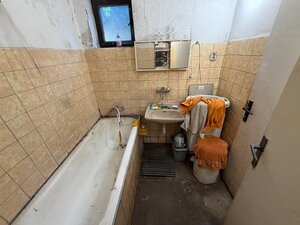 Rodinný dom s veľkým pozemkom v meste Nesvady — foto 18
