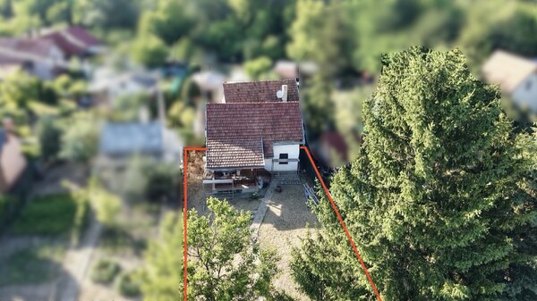 Predám celoročne obývateľnú chatu v Nových Zámkoch