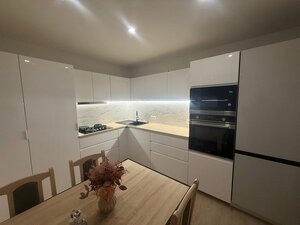 Prenájom 3-izbový byt, Nové Zámky — foto 2