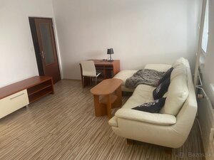 Prenájom 1-izbového bytu, Janka Kráľa, Nové Zámky — foto 3