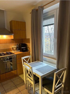 Predaj 3-izbového bytu, Cisárska bašta, Nové Zámky — foto 1