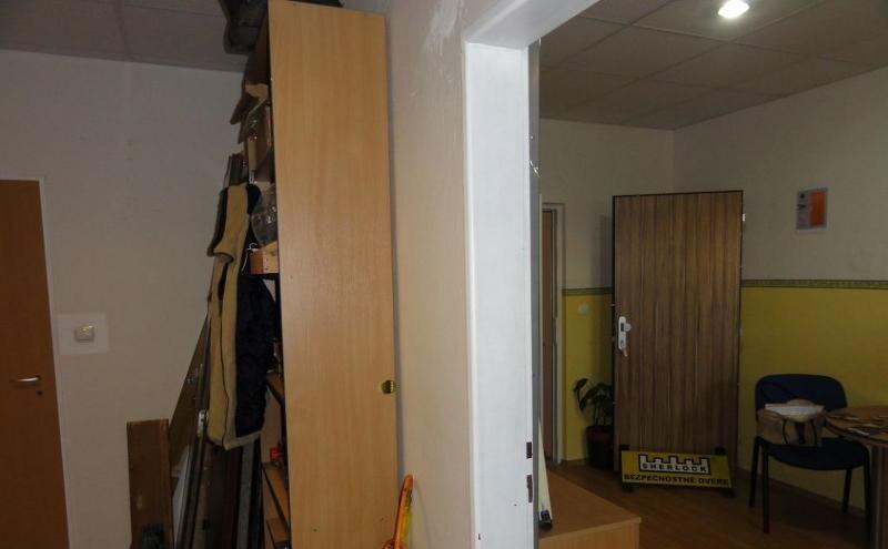 Prenájom, obchodný priestor 25m2, Prievidza - Zapotôčky — foto 2