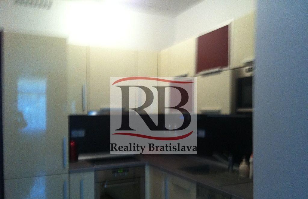 2-izbový byt, Palárikova, Bratislava I