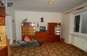 Predaj - 3 izbový byt, 81 m2, pôvodný stav, Zemianske Kostoľany — foto 2