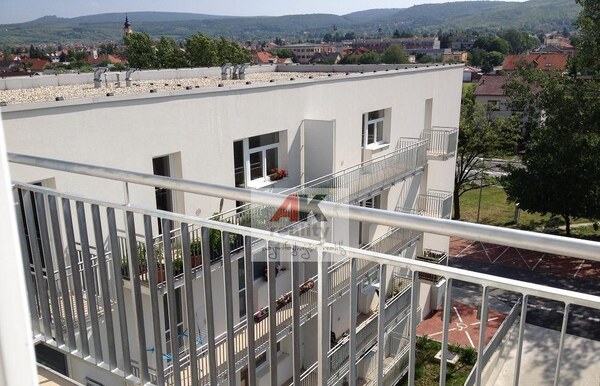 Veľký 2-izbový, dobre dispozične riešený byt so štandardom, nízkoenergetická nov