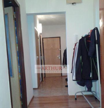3 - izbový byt na Mlynarovičovej — foto 2
