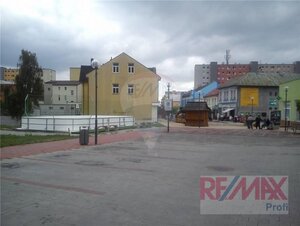Stavebný pozemok 1450 m2 v centre, pešia zóna Vrútky — foto 1