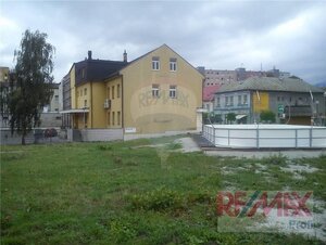 Stavebný pozemok 1450 m2 v centre, pešia zóna Vrútky — foto 3