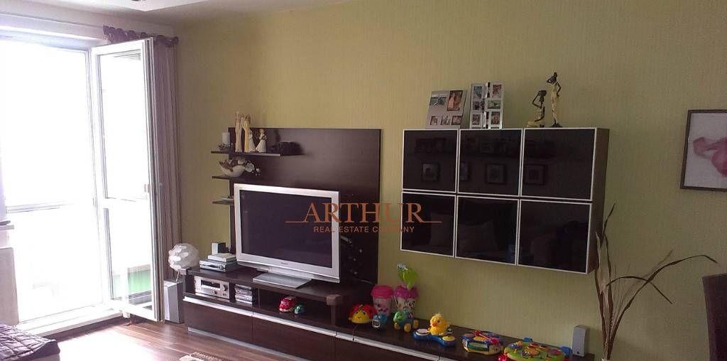 ARTHUR - Klimatizovaný 3 izb. byt, Jégeho ul. PARKOVACIE MIESTO — foto 2
