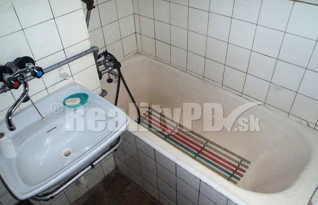2 izbový byt Dubnica nad Váhom na predaj, 47 m2 ZÁHRADKA pred bytovým domom! — foto 4