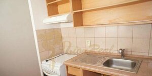 1-izb. Rajčianska, Vrakuňa, 5/7 p. dom zateplený, dobrá ponuka! — foto 1