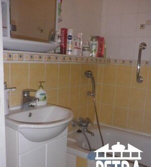 Pekný slnečný 2 izbový byt s loggiou — foto 3