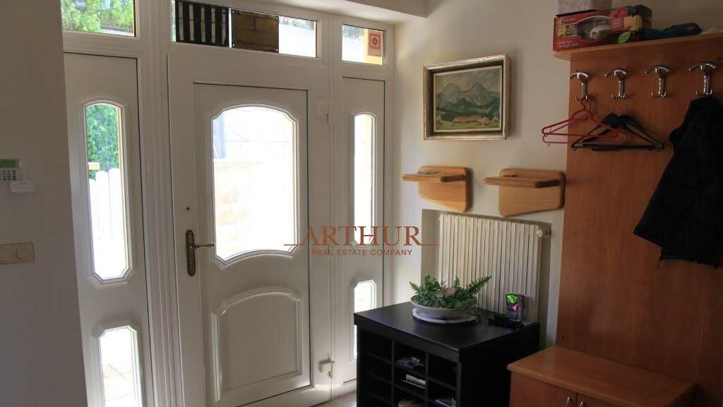 ARTHUR - Prenájom RD vo Fialkovom údolí,5 izieb kancelárie — foto 4