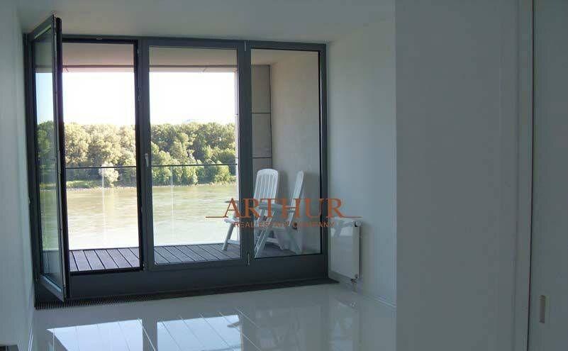 ARTHUR - prenájom Staré Mesto, Eurovea, 2 izb. byt garáž.státie — foto 3
