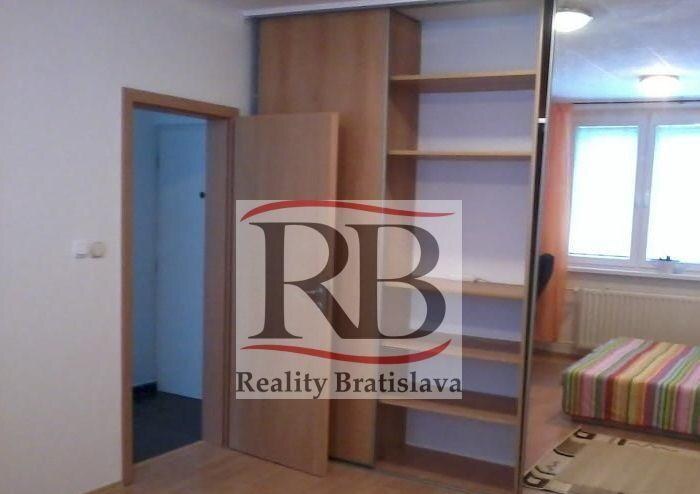 1-izbový byt, Rezedova, Bratislava II — foto 2