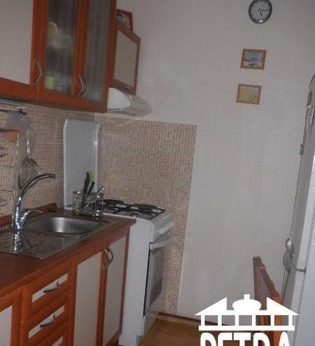 Pekný slnečný 2 izbový byt s loggiou — foto 2