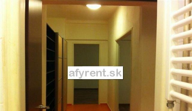 2 izbový byt, prenájom, pri Račianskom mýte, ba - nové Mesto — foto 2
