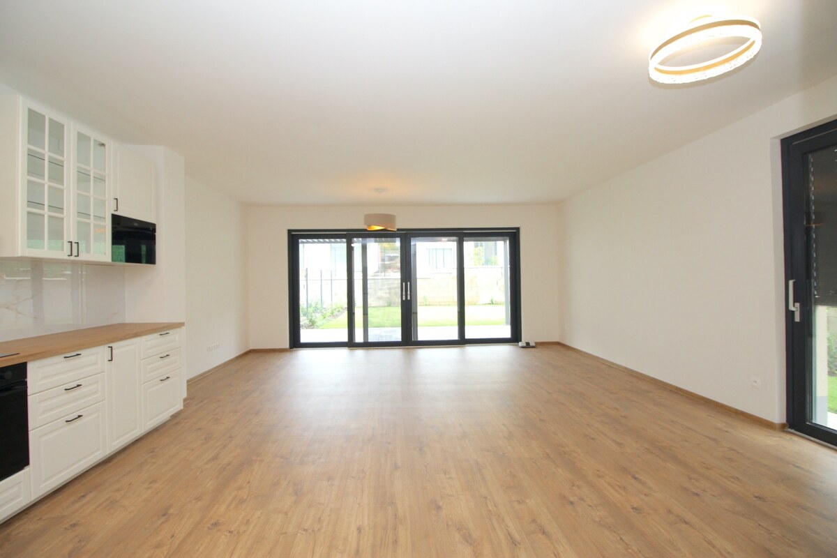 5-izb. nový Rodinný dom Hainburg a/d Donau so záhradou a parkovaním — foto 3