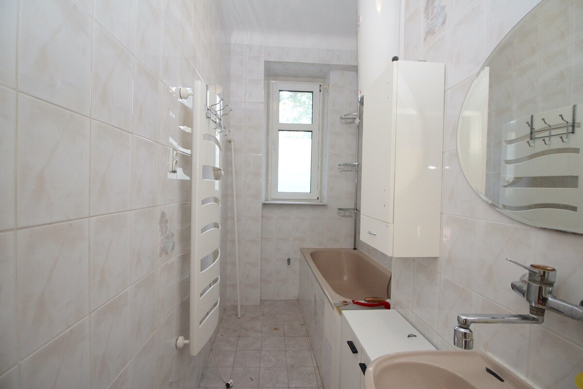 3-izb.čiast.zariadený byt oproti Centrálu,102 m2 s parkovaním vo dvore — foto 12